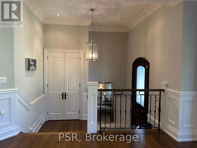 Photo du bâtiment - 633 St Germain Ave