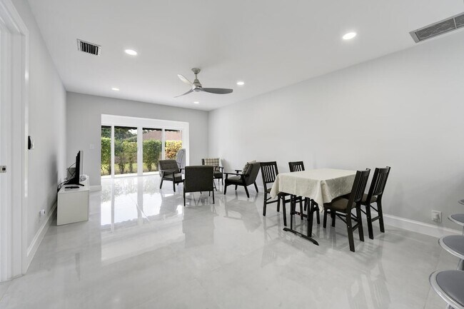 Foto del edificio - 21070 Covington Dr