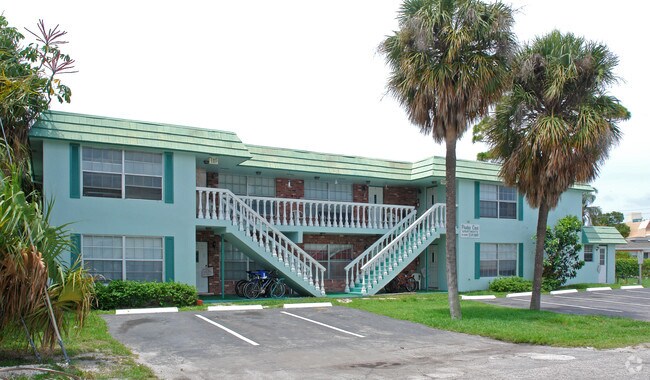 Building Photo - Pirates Cove Apartments
