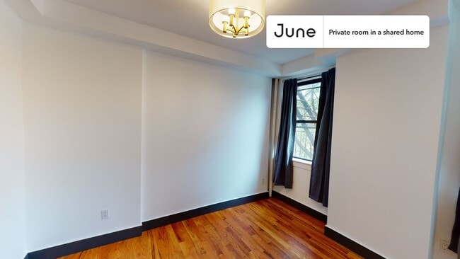 Foto del edificio - Room in Shared 5 bed/2 bath home