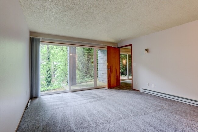 Building Photo - Say YES to this address! Lair Hill offers ...