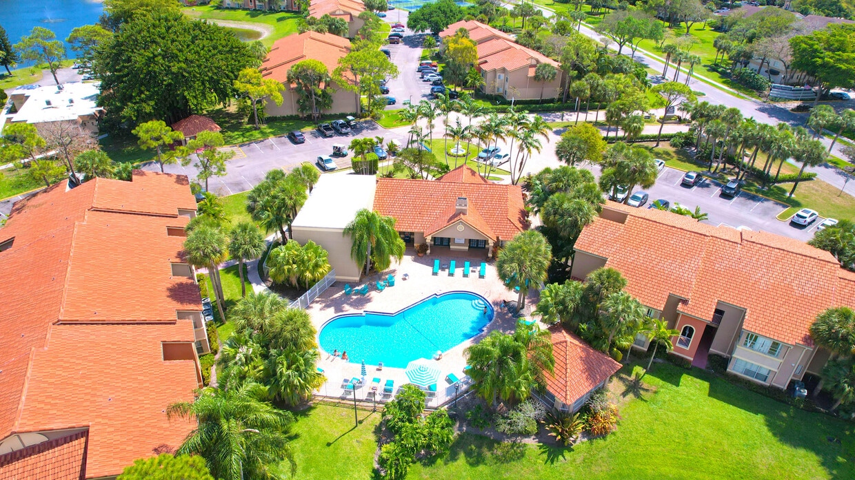 Primary Photo - 927 Siesta Key Blvd