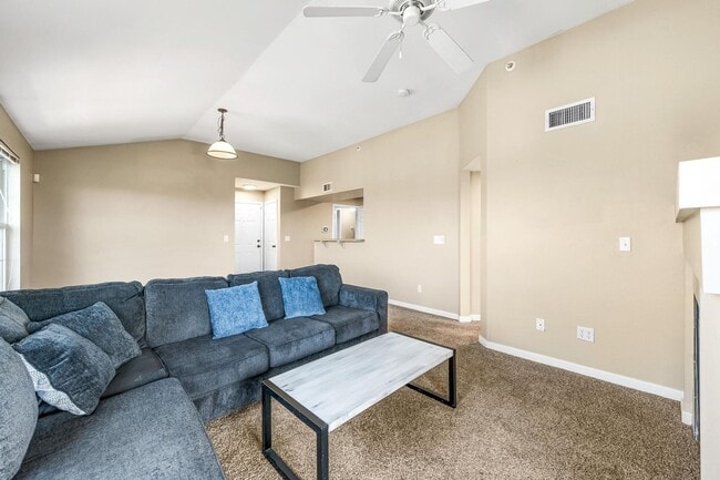 Building Photo - 12926 Ironstone Way