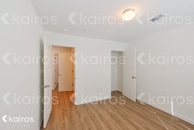 Building Photo - 11405 Camden Ct Cir