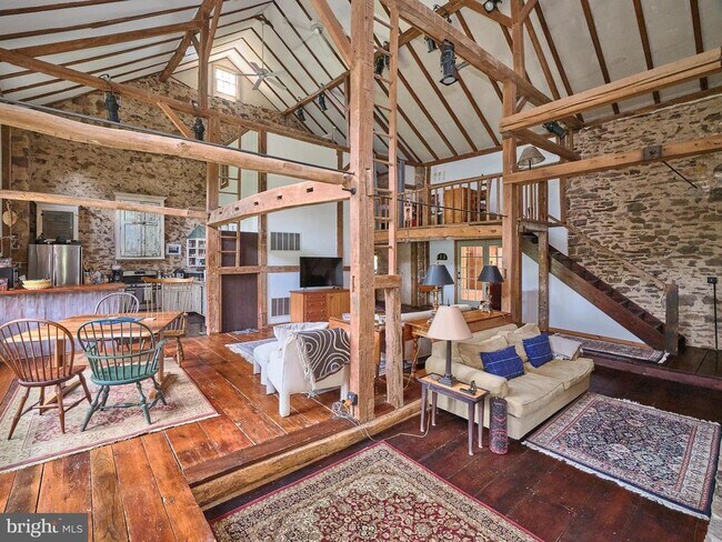 Foto del edificio - 5694 Carversville Rd