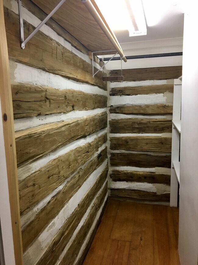 Unexpected walk-in closets! - 4949 Buena Vista Pike