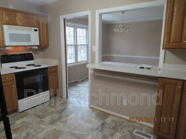 Building Photo - 6342 Foxrock Ln