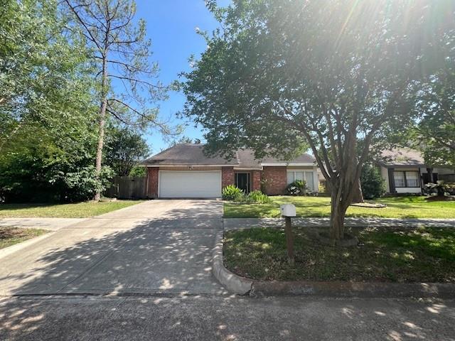 Foto del edificio - 12703 Braewood Glen Ln