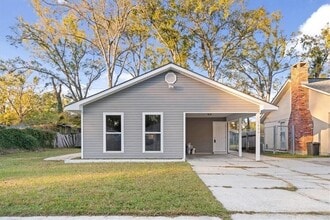 Building Photo - 1406 Hooks Dr