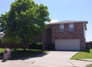 Building Photo - 3418 Westview Dr