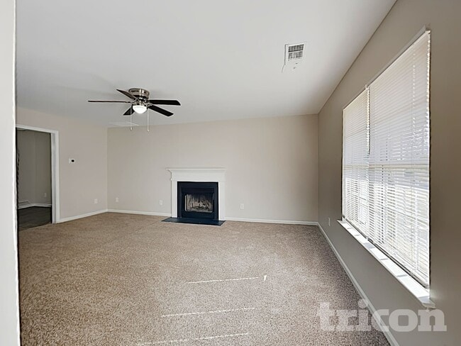 Foto del edificio - 1481 Mitchell Glen St