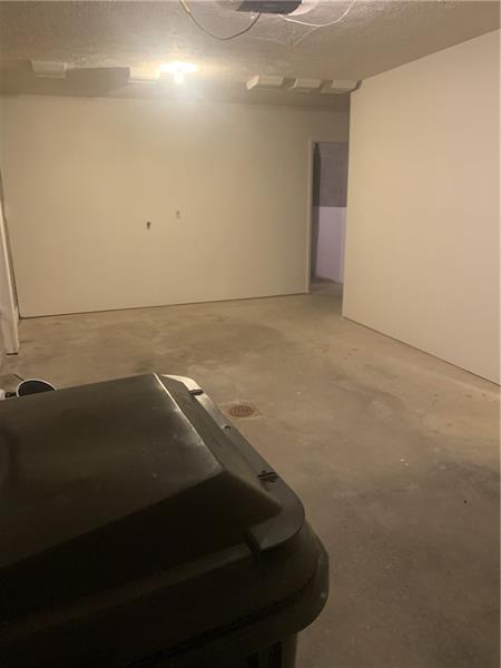 Building Photo - 110 Forest Dr