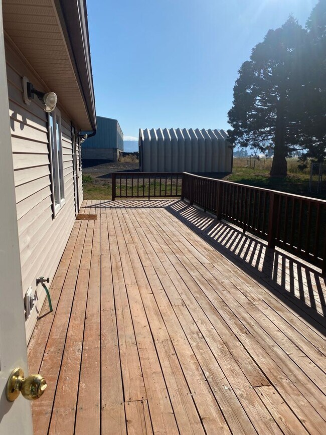 Foto del edificio - 3 bed 2.5 bath