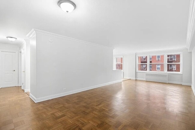 Foto del edificio - 69-45 108th St
