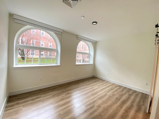 Interior Photo - One Park Apartments