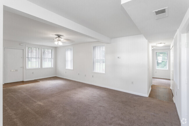 3HAB, 2BA - 1.696 ft² - Carpenter Park