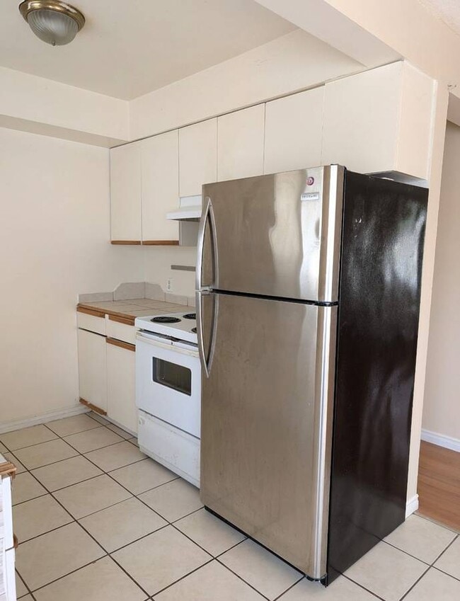 Building Photo - 12003 Edge St