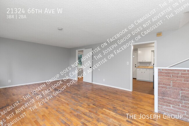 Foto del edificio - 21324 66th Ave W