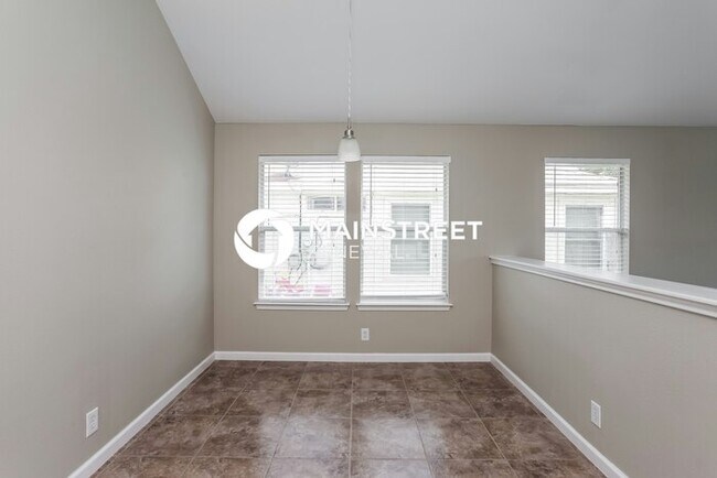 Foto del edificio - 4 Bedroom Pet-Friendly Home in Converse, TX with Main Street Renewal