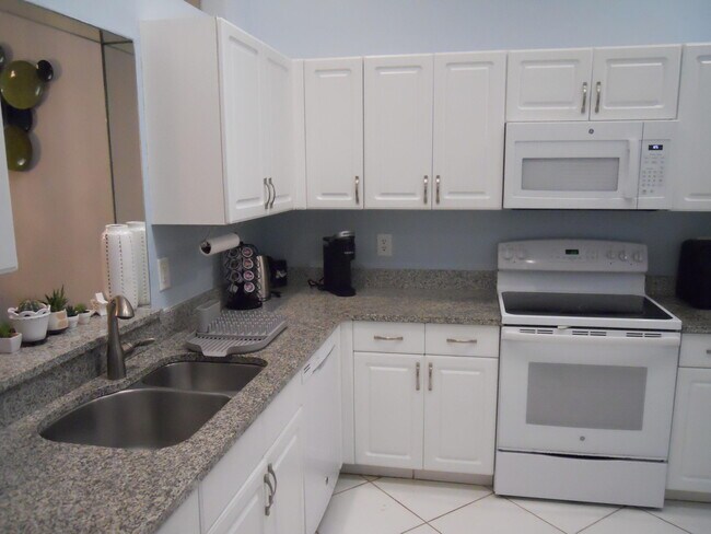 Foto del edificio - 8199 Springlake Dr