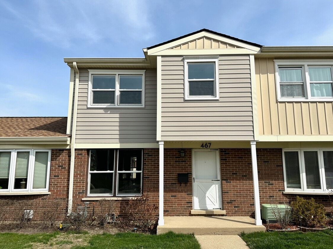 467 Duck Ln, Wood Dale, IL 60191 Townhome Rentals in Wood Dale IL