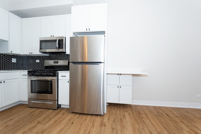 Foto del edificio - 659 W Wrightwood Ave