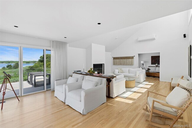 Foto del edificio - 84 Inlet Rd E