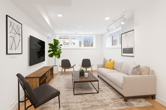 Foto del edificio - 3605 N Bell Ave