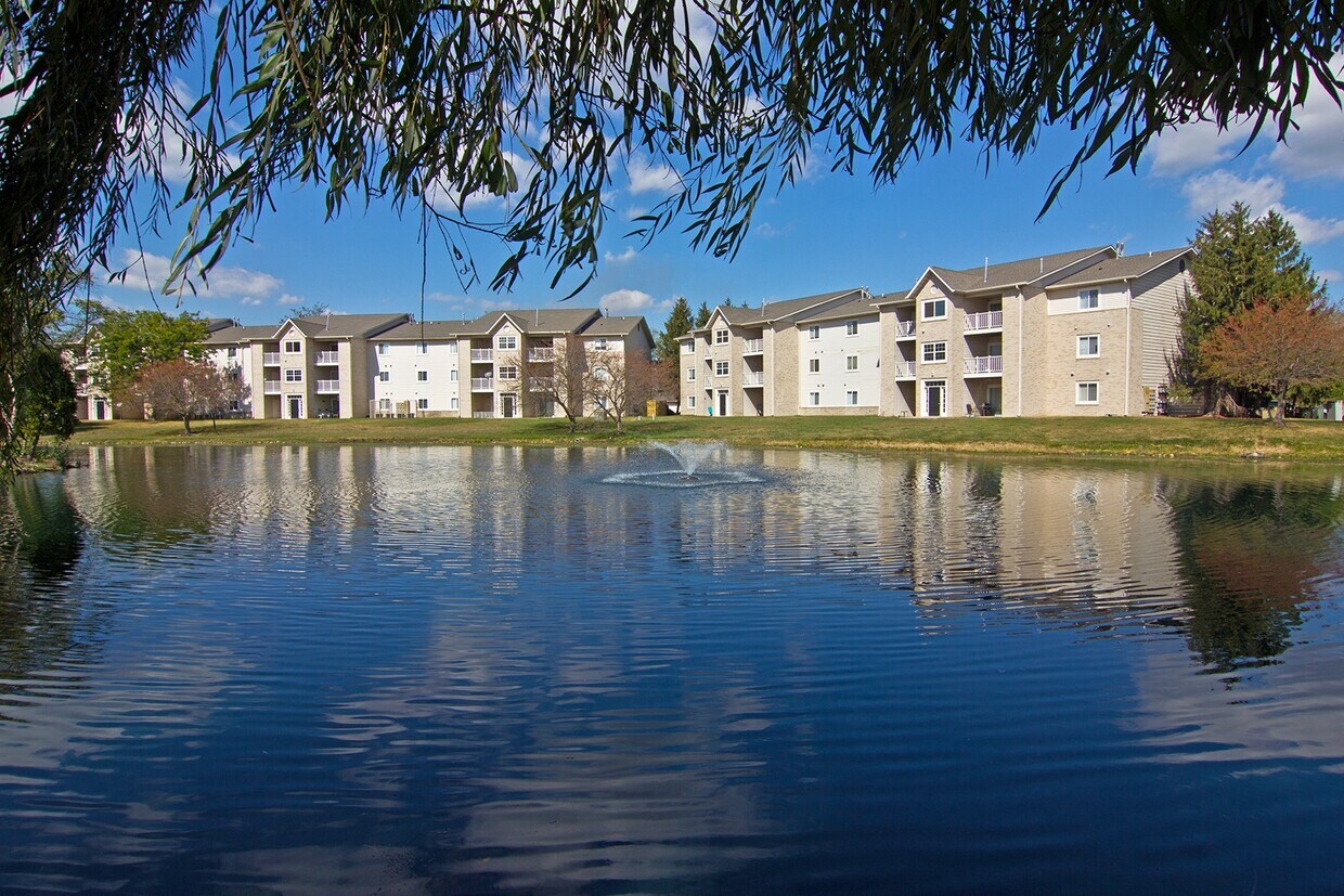 Evergreen Luxury Apartments Apartments in Merrillville, IN