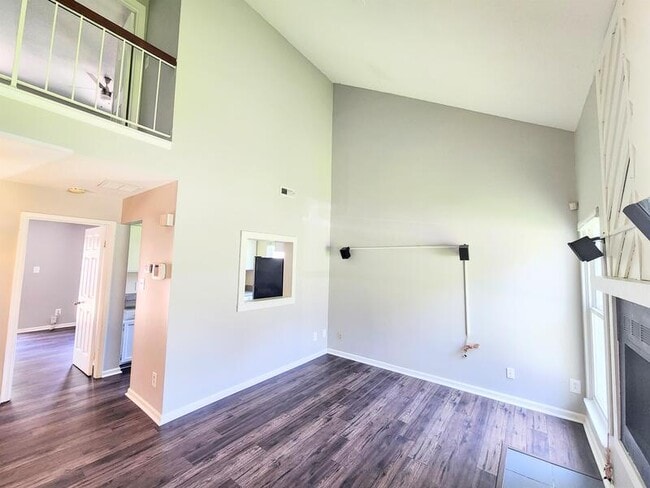 Building Photo - 244 Thalia Trace Dr