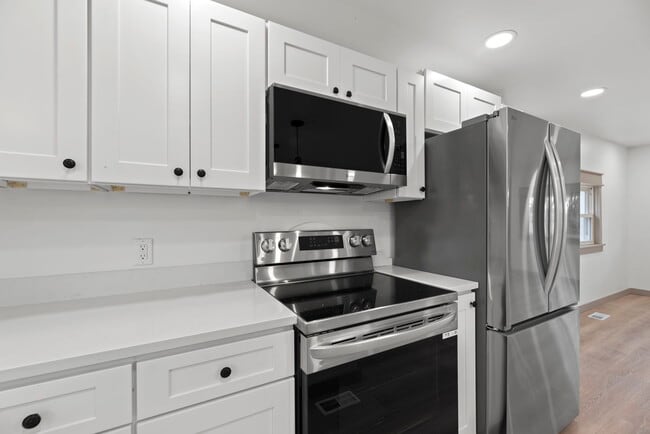 Foto del edificio - 7600 Rustic Ln