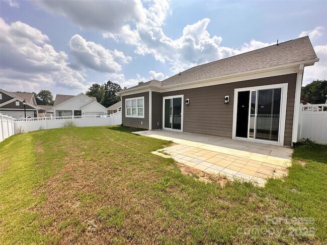 Building Photo - 4556 Stellata Loop