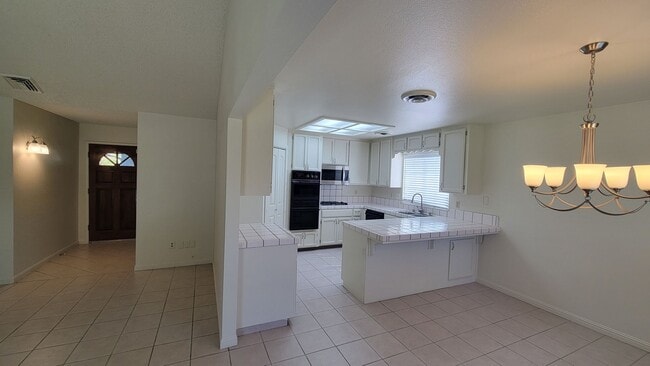 Building Photo - 3612 Wild Palms Dr