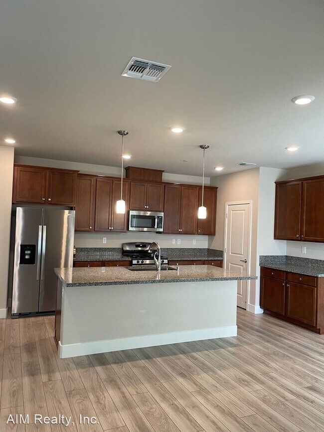 Foto del edificio - 3 br, 2 bath House - 685 Chiselville Lane