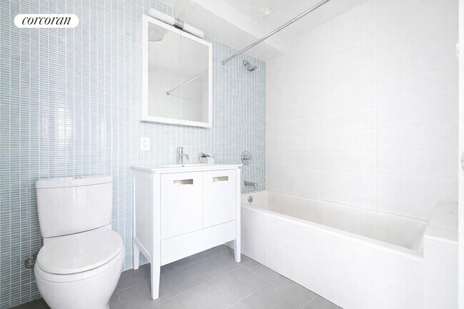 Foto del edificio - 1288 E 19th St