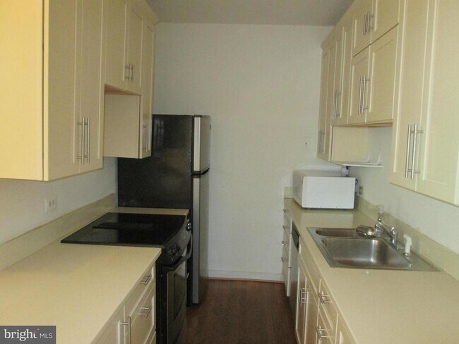 Foto del edificio - 1751 New Hampshire Ave NW