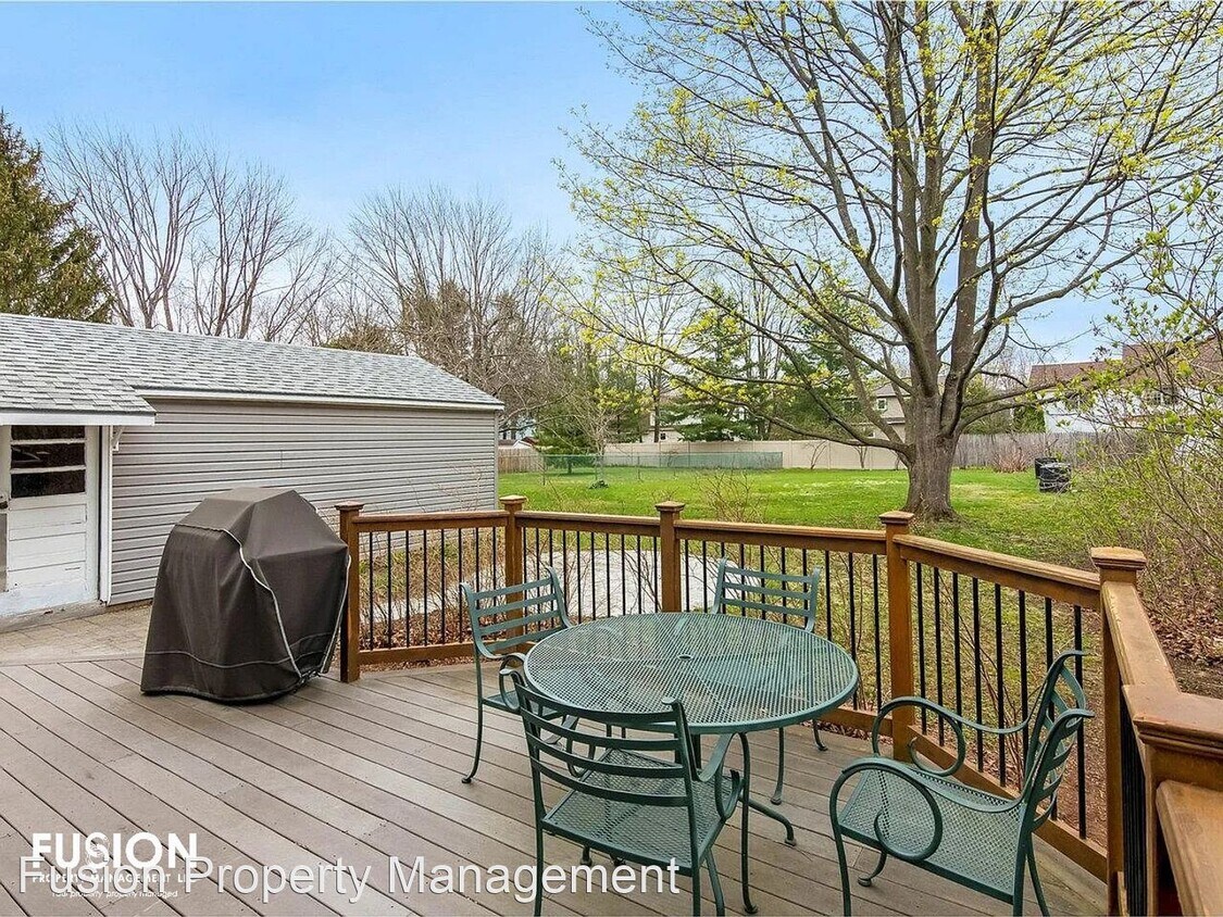 Foto principal - 3 br, 2 bath House - 157 Starr Farm Rd