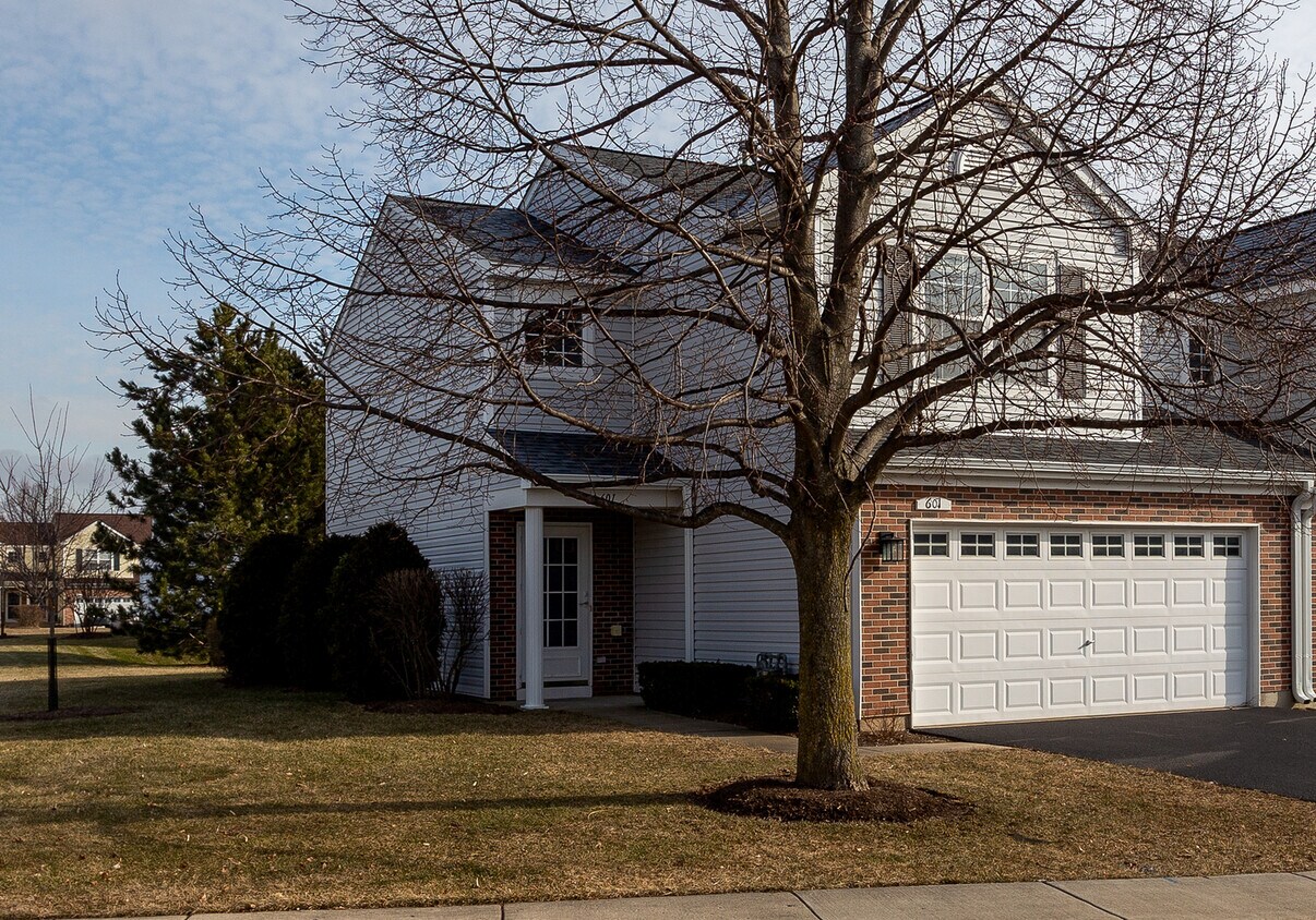 601 Winchester Ln Unit PRI, Lake Villa, IL 60046 Condo for Rent in
