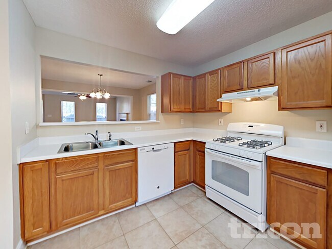 Building Photo - 3151 Peartree Dr