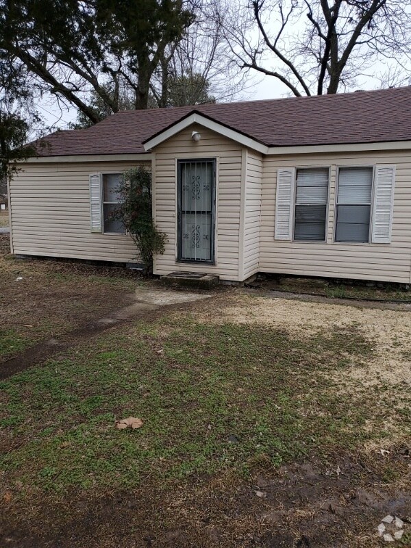 Apartments For Rent in Dyess, AR with Hardwood Floors 5 Rentals