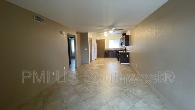 Foto del edificio - 2805 Colibri Courte