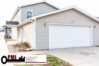 Building Photo - 2929 N 49th St