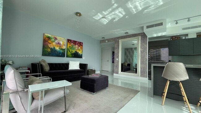 Building Photo - 1080 Brickell Ave