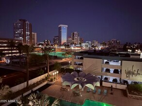 Building Photo - 207 W CLARENDON Ave