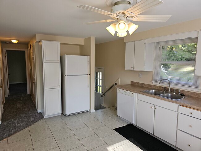 Building Photo - 17850 W Big Oaks Rd