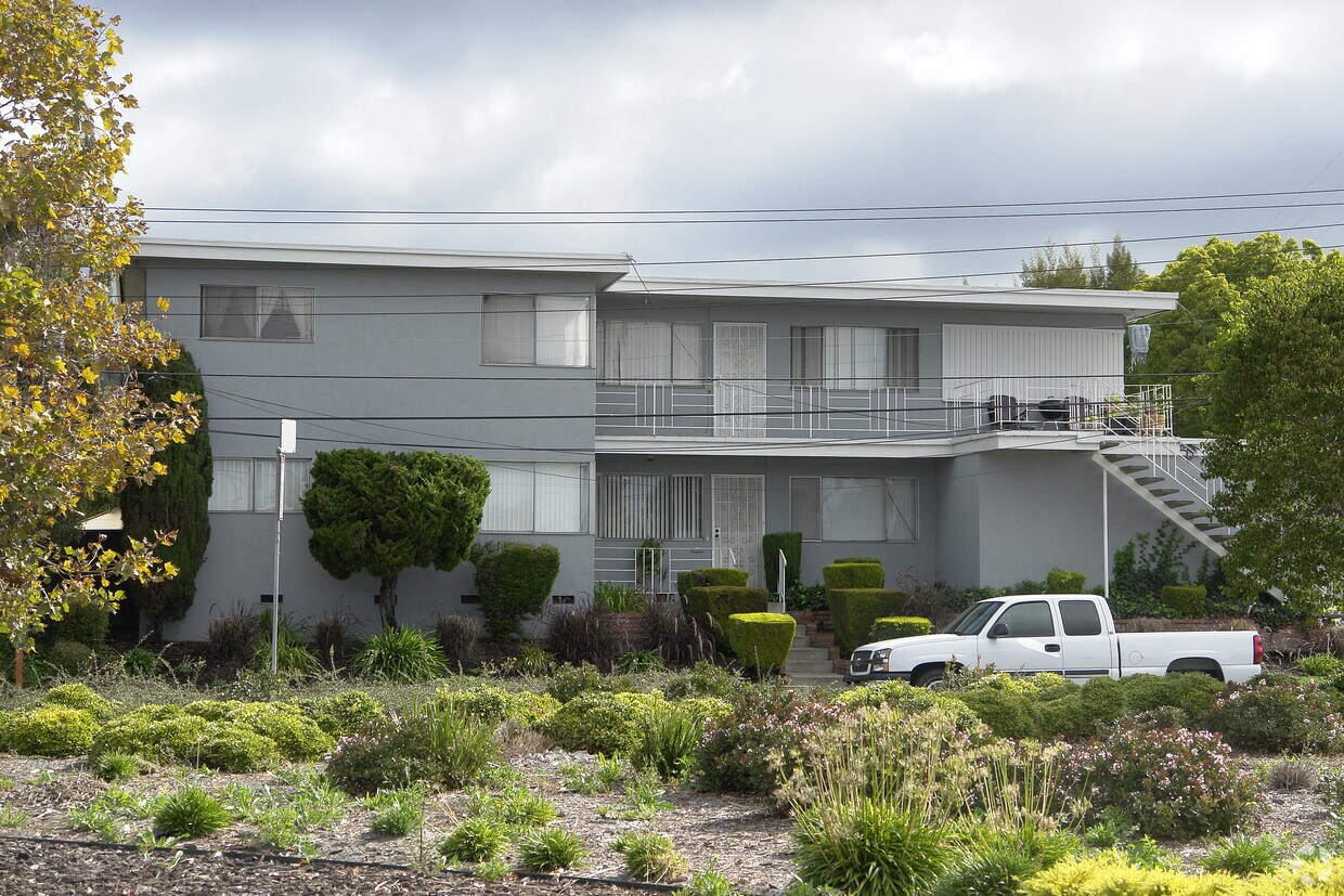 9888 Bancroft Ave, Oakland, CA 94603 Apartments in Oakland, CA