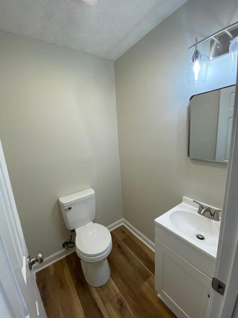 Building Photo - 3304 Alva Ct