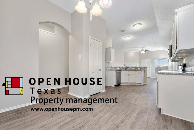 Building Photo - 8028 Gila Bend Ln, Fort Worth