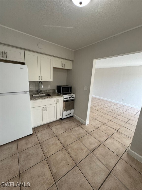 Foto principal - 2452 Stella St