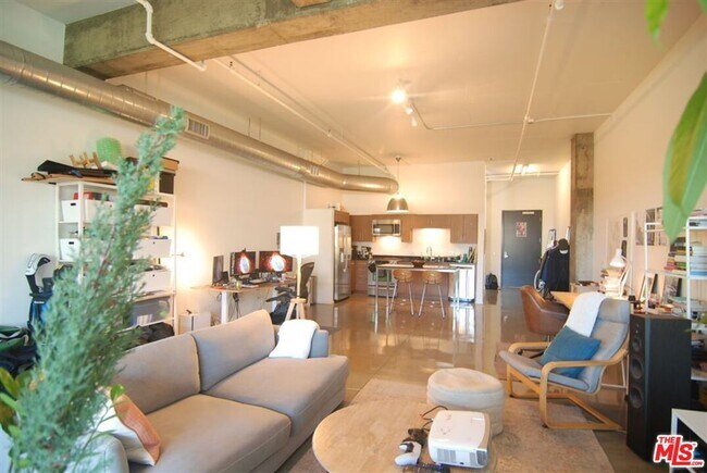 Foto del edificio - 510 S Hewitt St